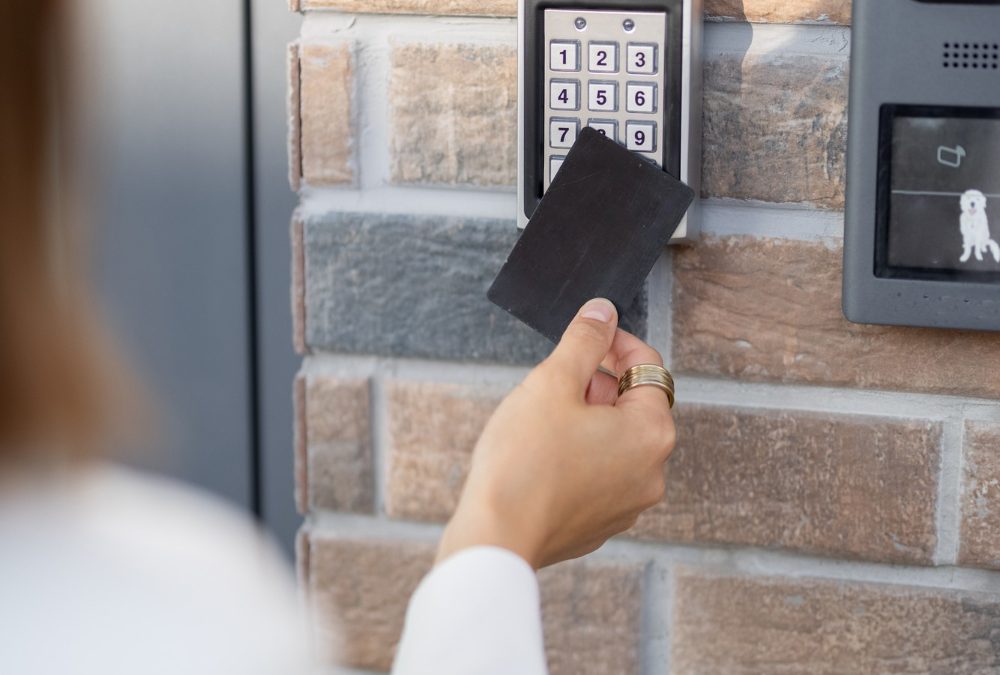 Keyless Entry Systems: Revolutionizing Business Security